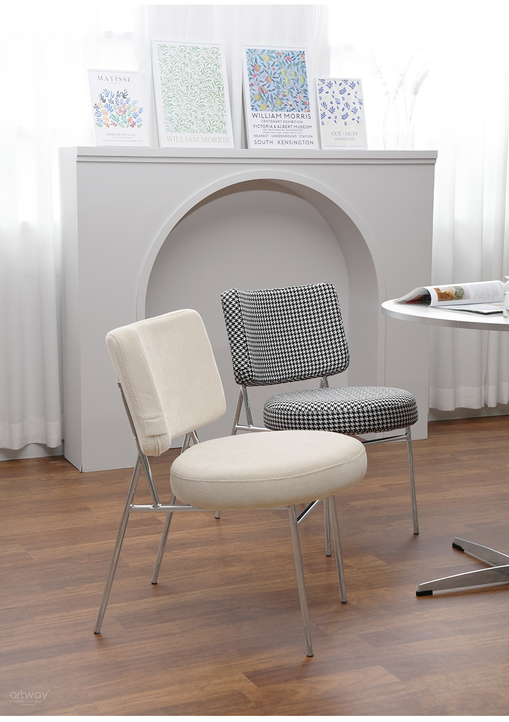 피카소가구 코코체어 디자인의자 패브릭의자 예쁜의자 미드센추리모던 크롬의자 철제의자